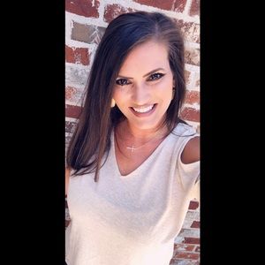 Meet your Posher, Leah